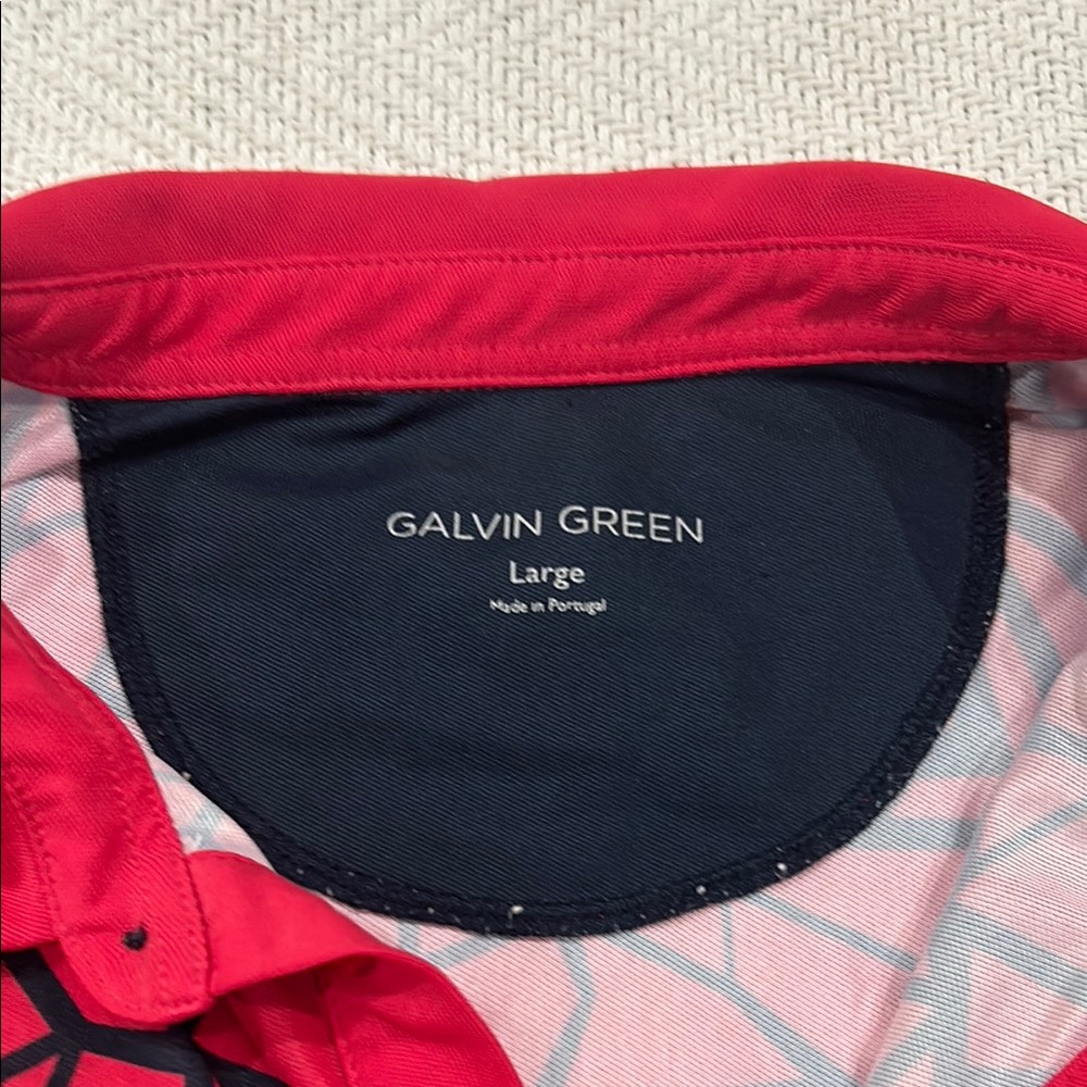 Red and Black Polo Shirt with Geometric Pattern - Picture 2 of 3